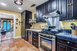 9235 E Lake Highlands Dr, Dallas, TX 75218 - Photo 2