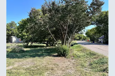 935 E Cooper Street, Van Alstyne, TX 75495 - Photo 2