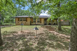 1231 Oak Dr, Denison, TX 75020 - Photo 2