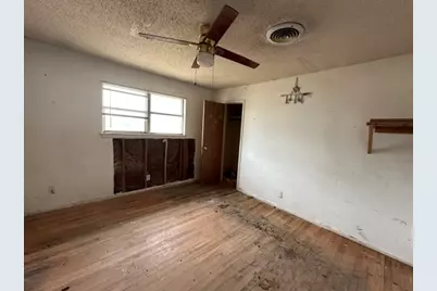 1005 136th Street, Lubbock, TX 79423 - Photo 10