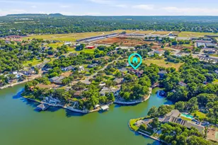 624 Williamsburg Ct, Granbury, TX 76048 - Photo 40