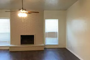 2622 Meadowview Dr, Arlington, TX 76016 - Photo 2
