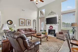 17 Tallwood Ln, Edgecliff Village, TX 76134 - Photo 14