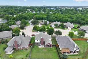 17 Tallwood Ln, Edgecliff Village, TX 76134 - Photo 32