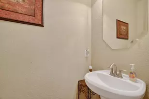 17 Tallwood Ln, Edgecliff Village, TX 76134 - Photo 18