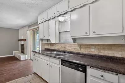5732 Bonnie Wayne Street, Haltom City, TX 76117 - Photo 10