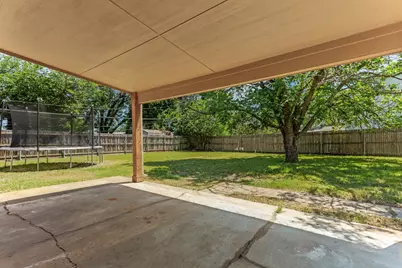 5732 Bonnie Wayne Street, Haltom City, TX 76117 - Photo 20