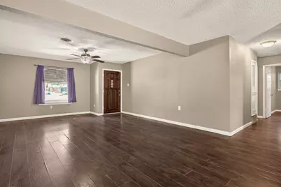 5732 Bonnie Wayne Street, Haltom City, TX 76117 - Photo 6