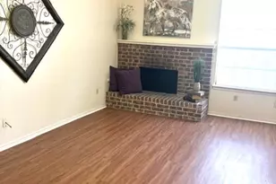 4371 Hulen Cir E, Fort Worth, TX 76133 - Photo 2