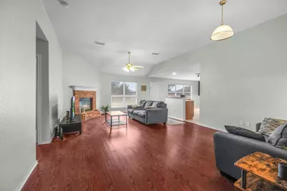 6926 Meadow Bend Drive, Arlington, TX 76002 - Photo 6