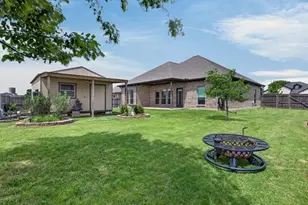 2112 Cole St, Mabank, TX 75147 - Photo 2