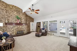 2850 Creekwood Dr, Grapevine, TX 76051 - Photo 4
