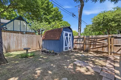 2850 Creekwood Drive, Grapevine, TX 76051 - Photo 34