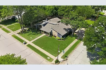 2850 Creekwood Drive, Grapevine, TX 76051 - Photo 2
