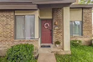821 Dublin Dr, Richardson, TX 75080 - Photo 1