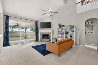 704 Shady Meadow Lane, Glenn Heights, TX 75154 - Photo 6