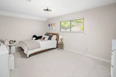 8817 Arborside Drive, Dallas, TX 75243 - Photo 20