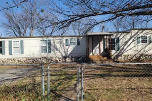 103 Hackberry Ln, Roanoke, TX 76262 - Photo 2
