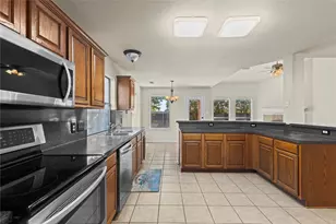 525 Destin Dr, Fort Worth, TX 76131 - Photo 8