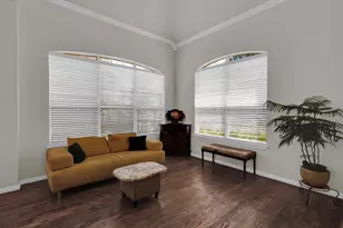 2326 Balleybrooke Dr, Lewisville, TX 75077 - Photo 6