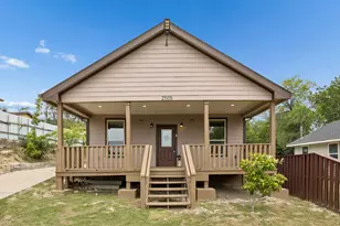 2505 Chester Ave, Fort Worth, TX 76106 - Photo 2