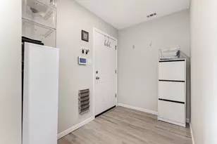 1700 Delaford Cir, Carrollton, TX 75007 - Photo 24