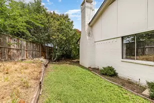 1700 Delaford Cir, Carrollton, TX 75007 - Photo 26