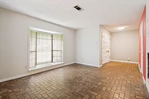 13524 Far Hills Ln, Dallas, TX 75240 - Photo 2