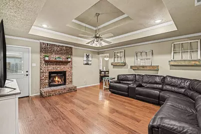 8553 James Court, White Settlement, TX 76108 - Photo 4