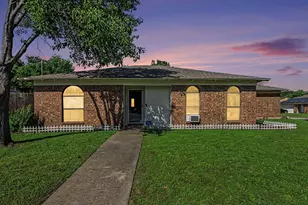 8553 James Ct, White Settlement, TX 76108 - Photo 1