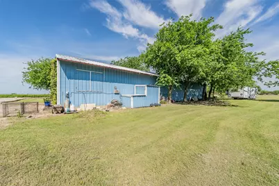 2137 County Road 1224, Cleburne, TX 76033 - Photo 14