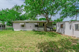 3007 Tanglewood Dr, Granbury, TX 76048 - Photo 14