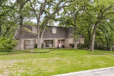 3704 Lynnwood Drive, Arlington, TX 76013 - Photo 2