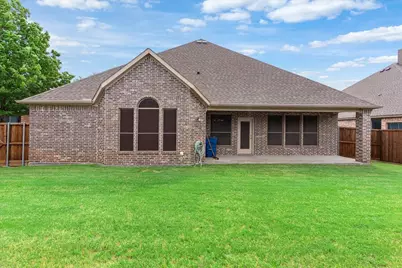 219 Boardwalk Avenue, Waxahachie, TX 75165 - Photo 4