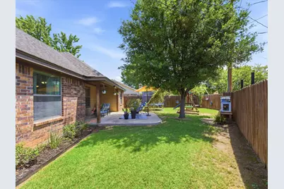 1323 Fairway Dr, Graham, TX 76450 - Photo 30