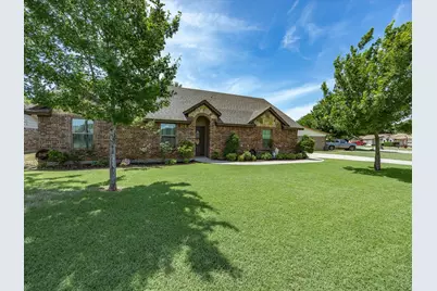 1323 Fairway Dr, Graham, TX 76450 - Photo 4