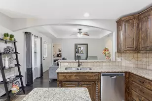1323 Fairway Dr, Graham, TX 76450 - Photo 10