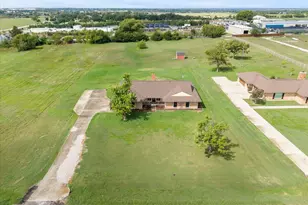 813 Zion Hill Cir, Rockwall, TX 75087 - Photo 1