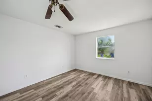 9242 Green Springs Cir, Sanger, TX 76266 - Photo 16