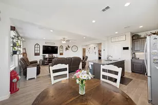 1102 Dublin Dr, Cleburne, TX 76033 - Photo 16