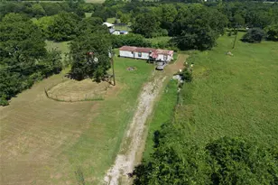 3700 Co Rd 4040, Whitewright, TX 75491 - Photo 12
