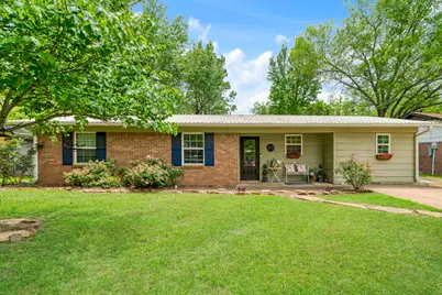 1975 Brown Avenue, Paris, TX 75460 - Photo 1