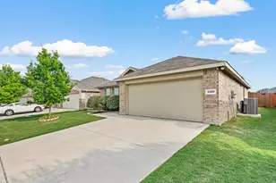 5329 Brahma Trail, Fort Worth, TX 76179 - Photo 4