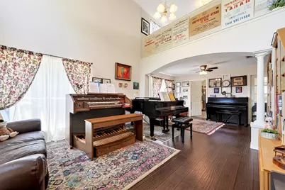 2105 Pritchard Drive, Grapevine, TX 76051 - Photo 8