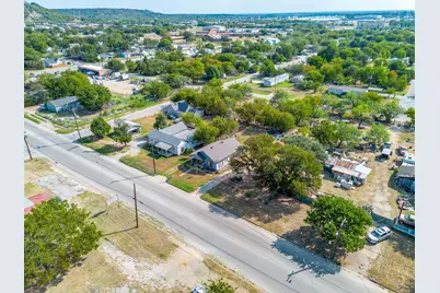 905 6th Avenue SE, Mineral Wells, TX 76067 - Photo 6