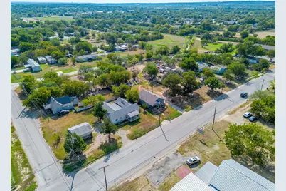 905 6th Avenue SE, Mineral Wells, TX 76067 - Photo 4