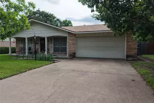 2763 Beechmont Dr, Dallas, TX 75228 - Photo 2