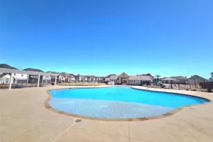 1753 Sir Dustin Ln, Carrollton, TX 75010 - Photo 38