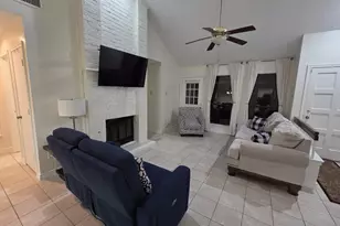 2125 Rose Cliff Ln, Carrollton, TX 75007 - Photo 4