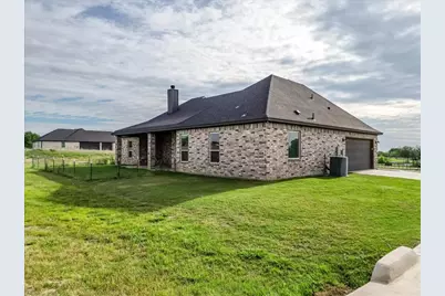 1040 Pioneer Crossing, Weatherford, TX 76088 - Photo 22